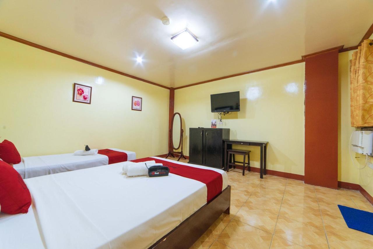Reddoorz Near Golden Sarok Shrine Hotell Kalibo Exteriör bild