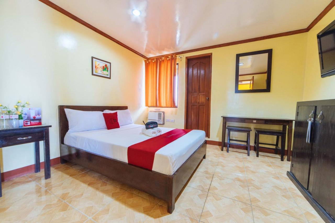 Reddoorz Near Golden Sarok Shrine Hotell Kalibo Exteriör bild