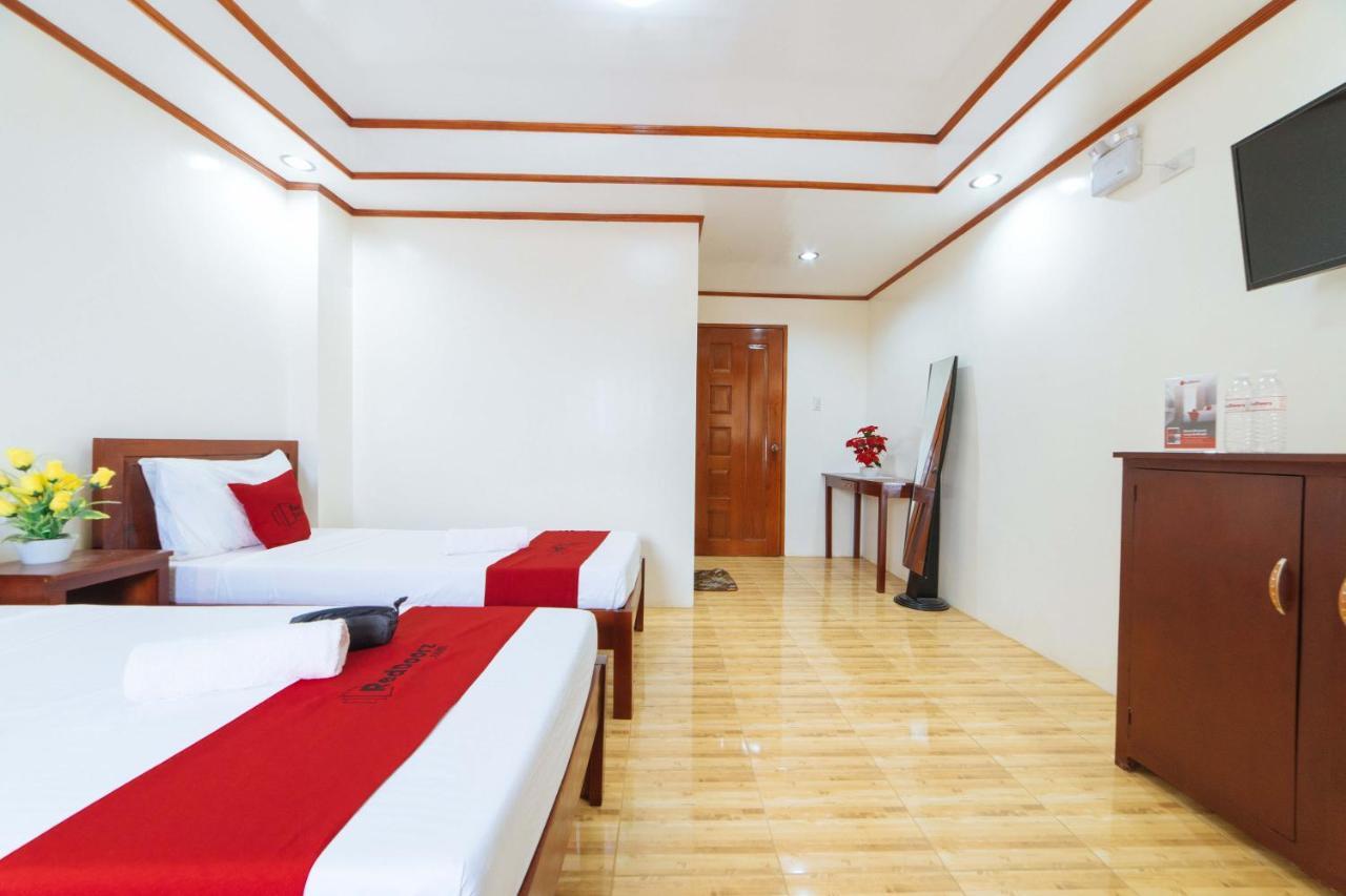 Reddoorz Near Golden Sarok Shrine Hotell Kalibo Exteriör bild