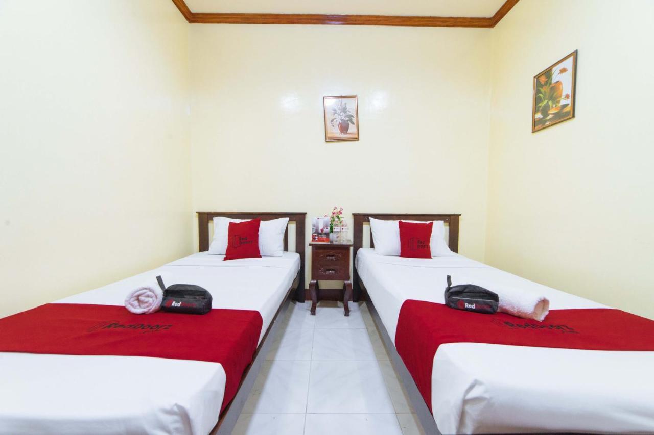 Reddoorz Near Golden Sarok Shrine Hotell Kalibo Exteriör bild