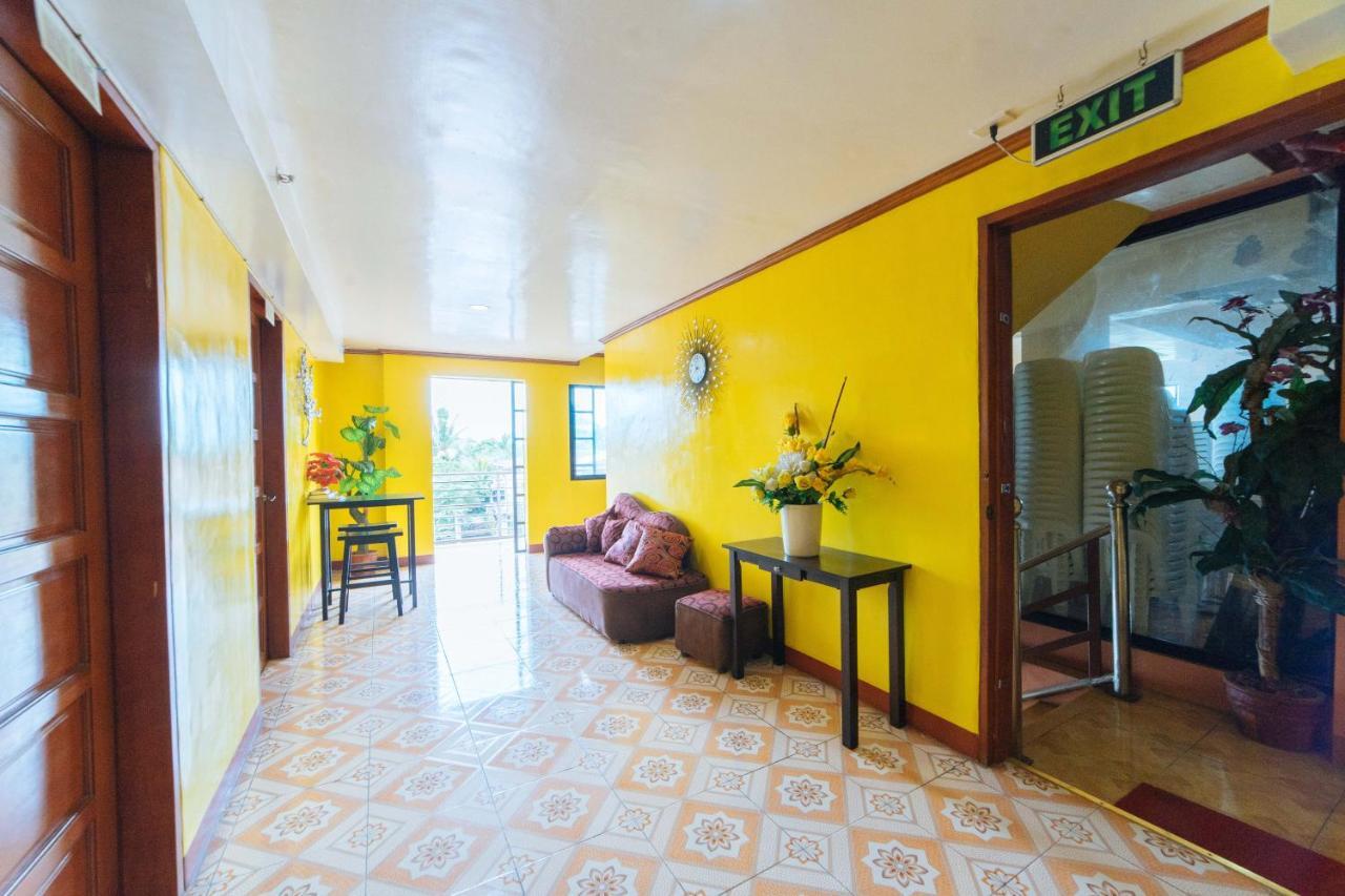 Reddoorz Near Golden Sarok Shrine Hotell Kalibo Exteriör bild
