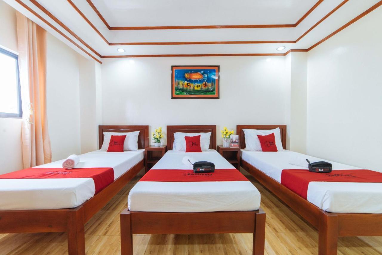 Reddoorz Near Golden Sarok Shrine Hotell Kalibo Exteriör bild