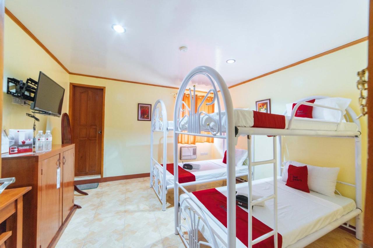 Reddoorz Near Golden Sarok Shrine Hotell Kalibo Exteriör bild