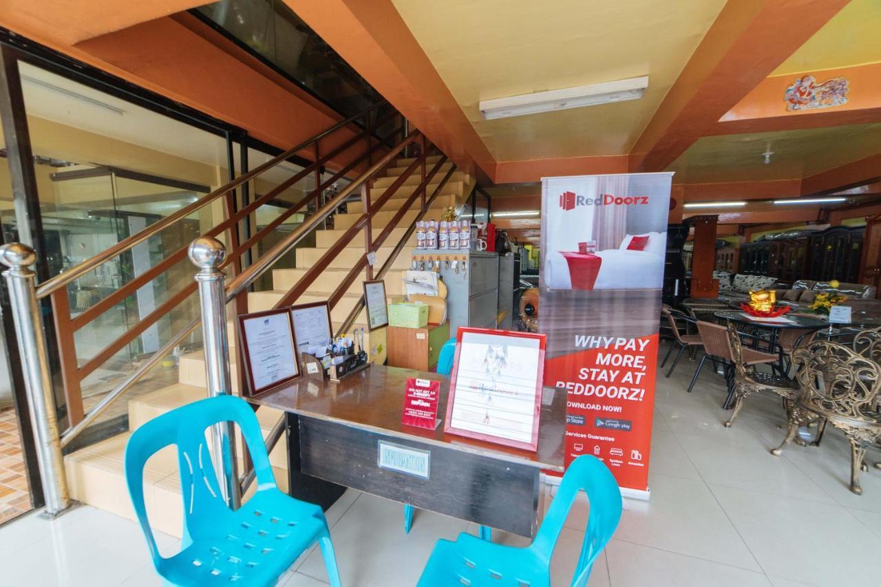 Reddoorz Near Golden Sarok Shrine Hotell Kalibo Exteriör bild
